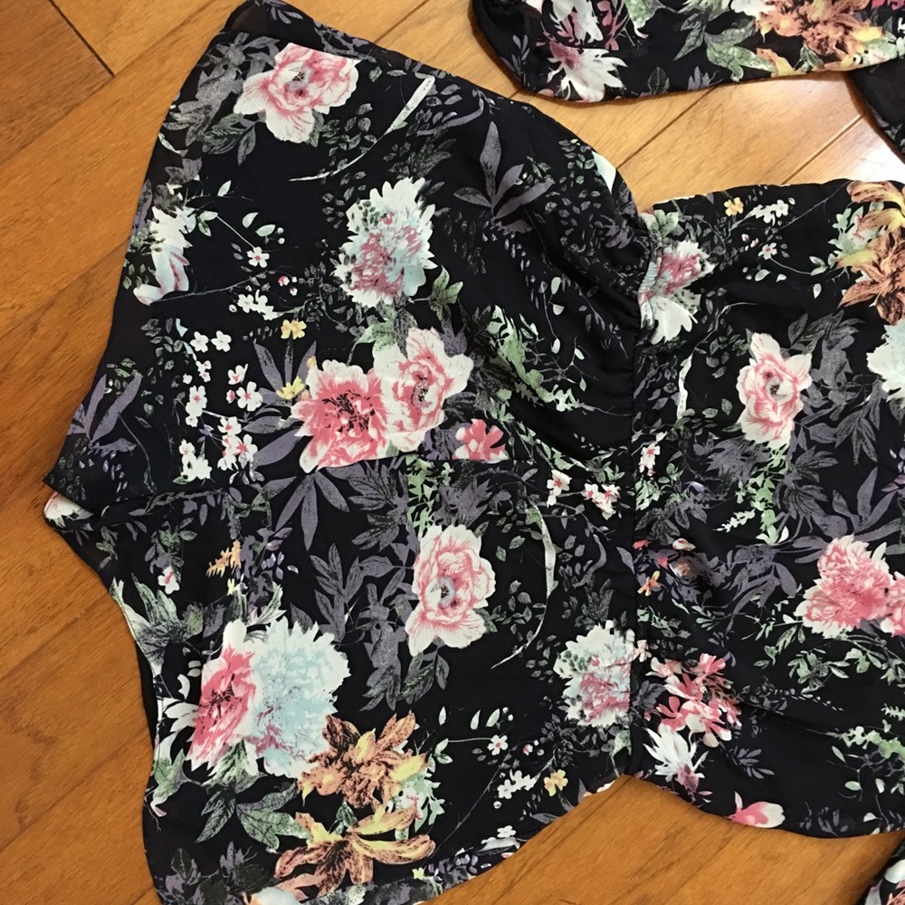 Multi Colored Romper - Picture 4 of 4